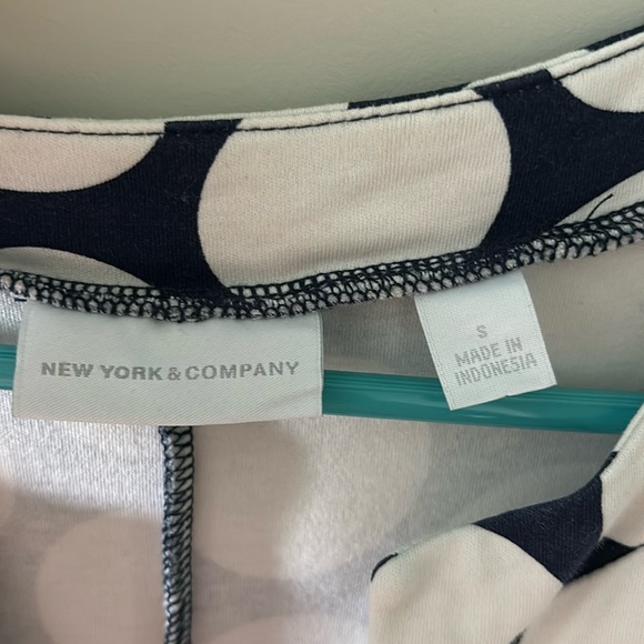 Cute summer dress. New York and Company - Picture 3 of 3